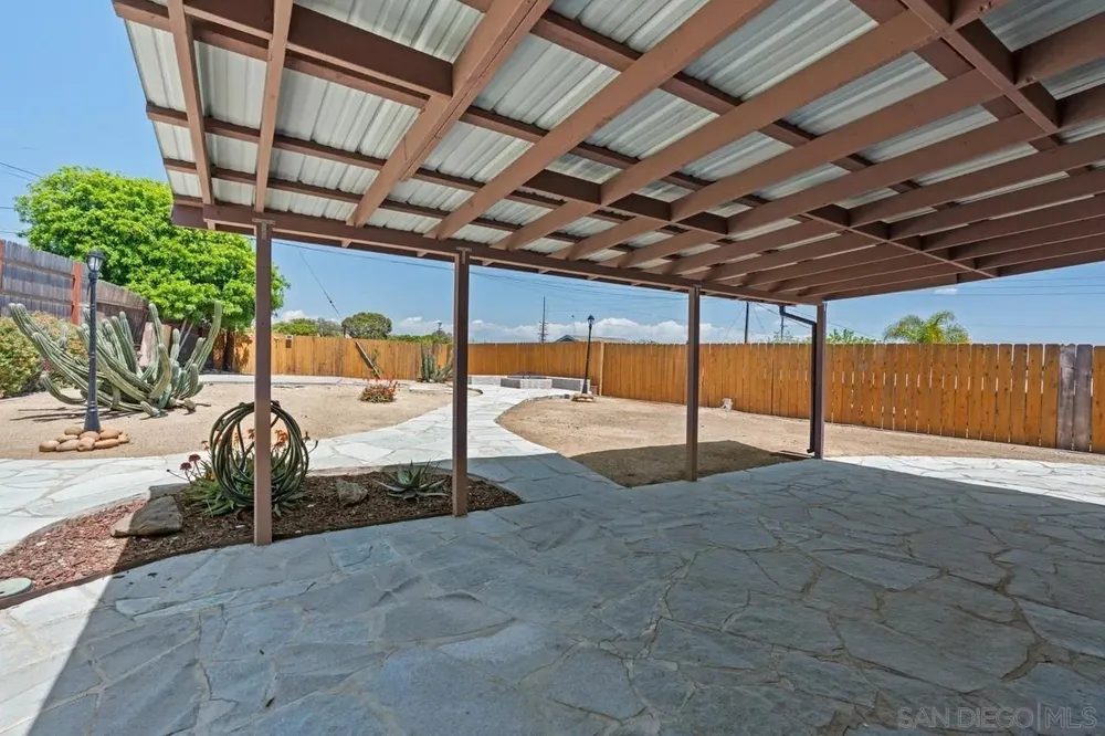 3675 Nassau Dr, San Diego, CA 92115