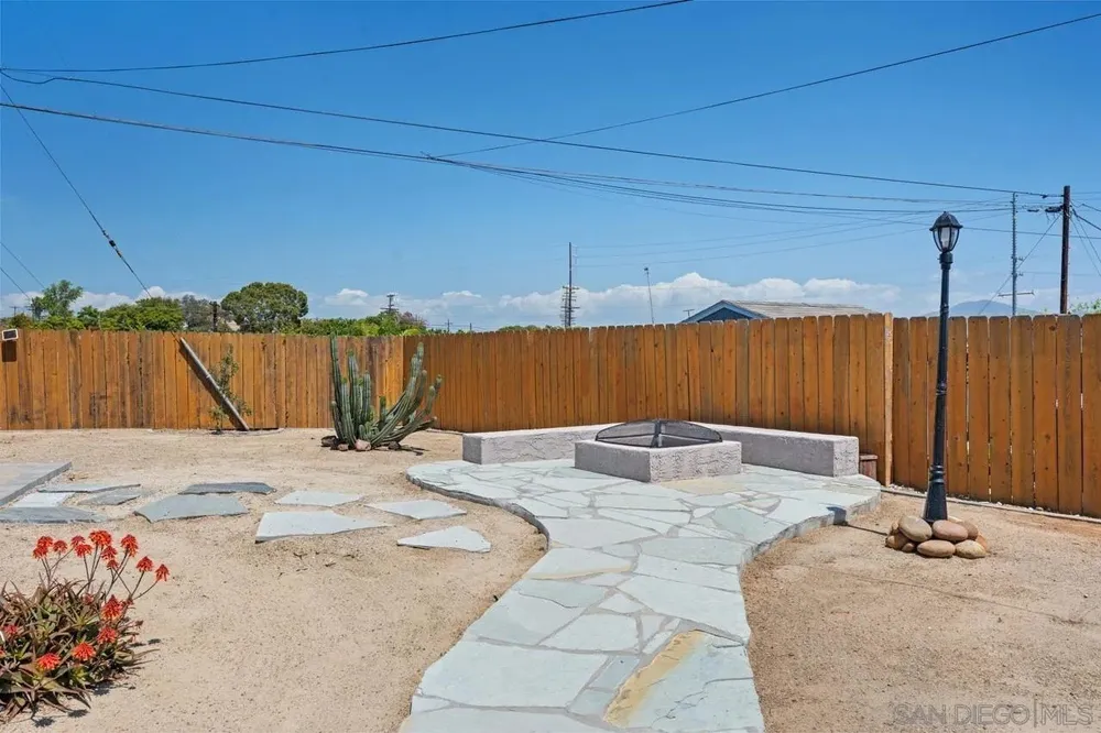 3675 Nassau Dr, San Diego, CA 92115
