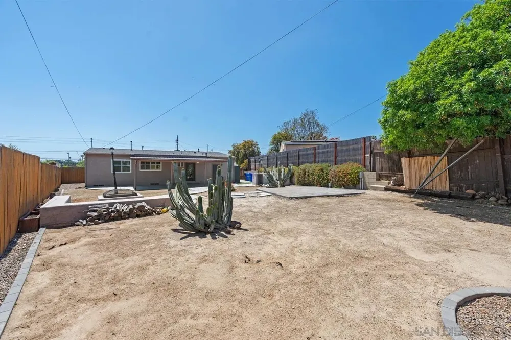 3675 Nassau Dr, San Diego, CA 92115