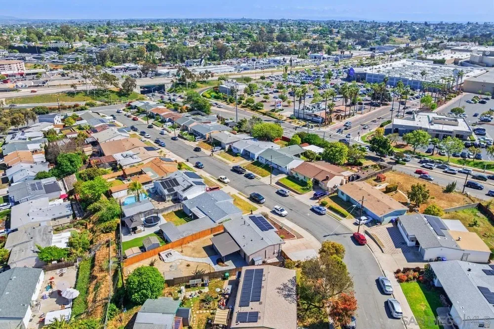 3675 Nassau Dr, San Diego, CA 92115