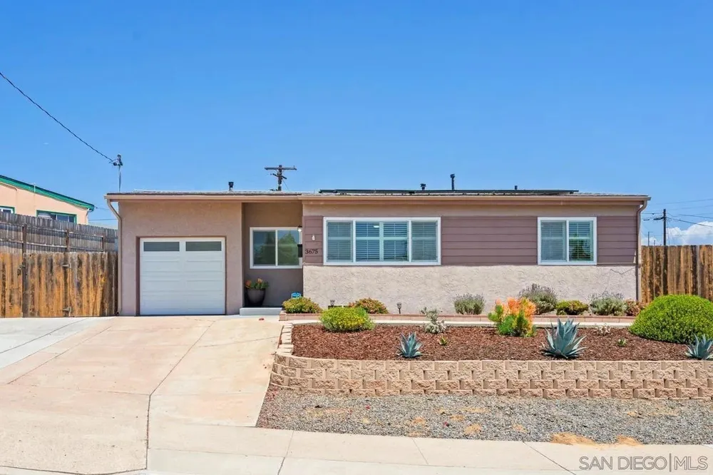 3675 Nassau Dr, San Diego, CA 92115