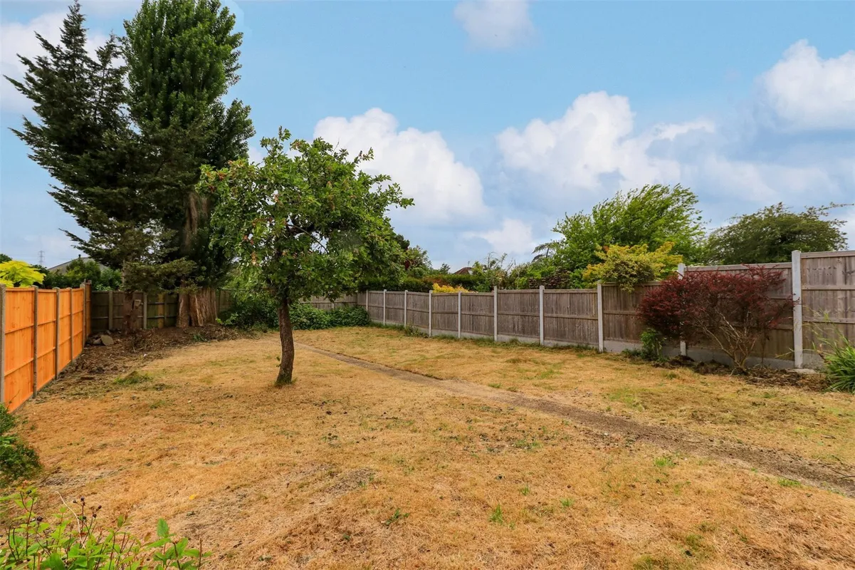 Sunnybank Road, Potters Bar, Hertfordshire, EN6