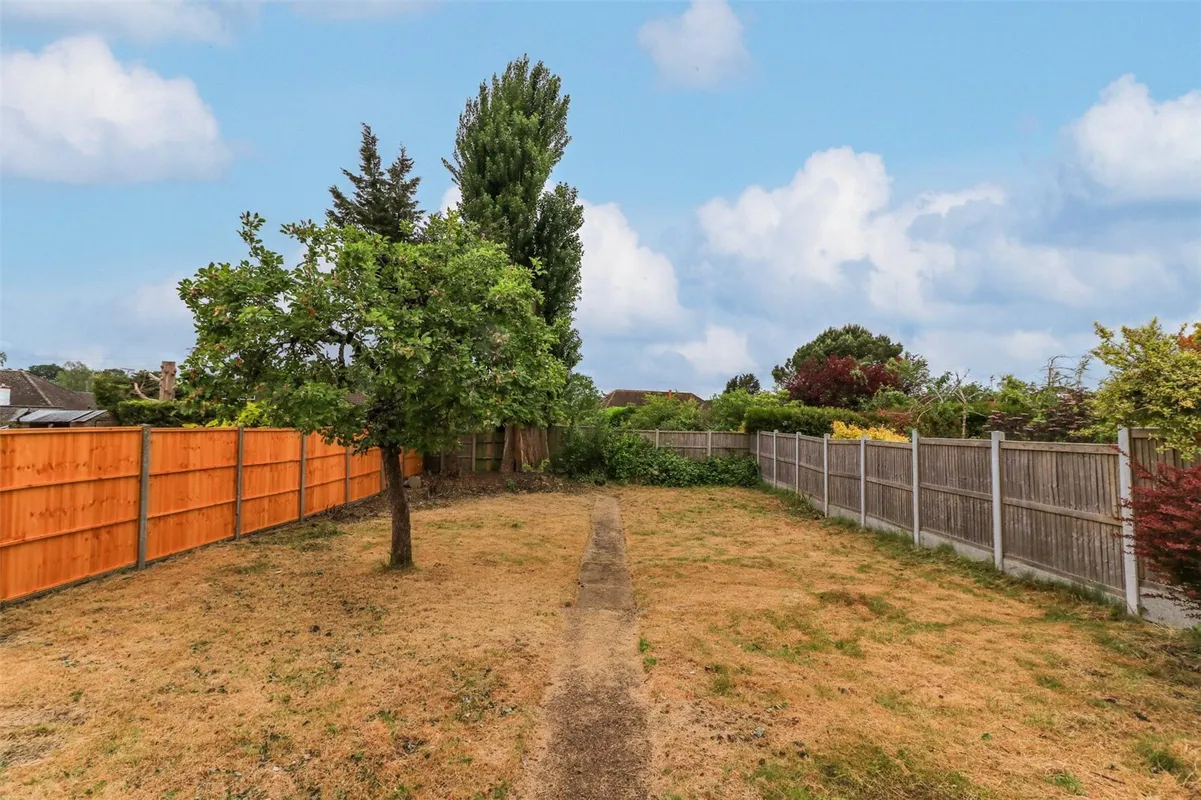 Sunnybank Road, Potters Bar, Hertfordshire, EN6