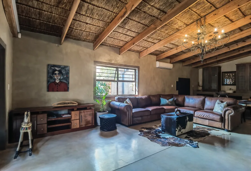 South Africa, North West, Meerhof, Deneys Reitz Road, 9