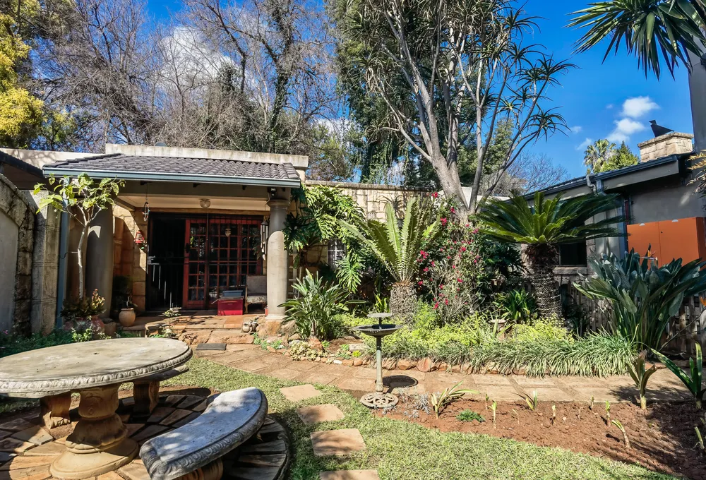 South Africa, North West, Meerhof, Deneys Reitz Road, 9