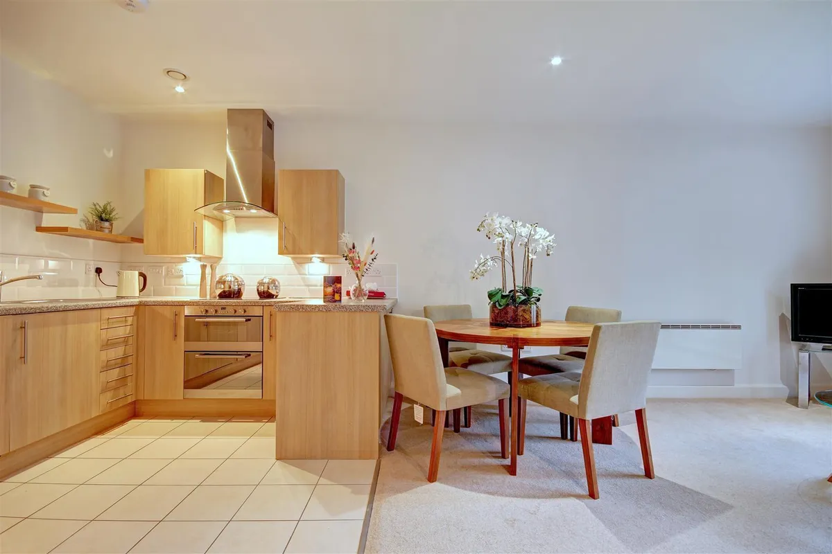 Avon House, Welland Place, Market Harborough