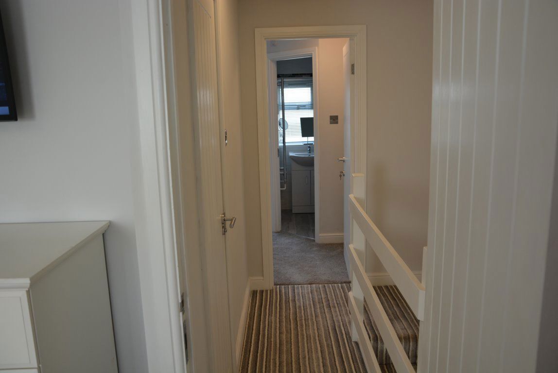 F13 Louis Court, B67 Image 9