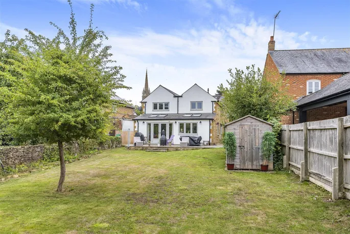 Property carousel image 15