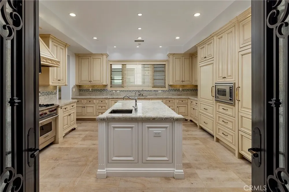 2258 Channel Rd, Newport Beach, CA 92661