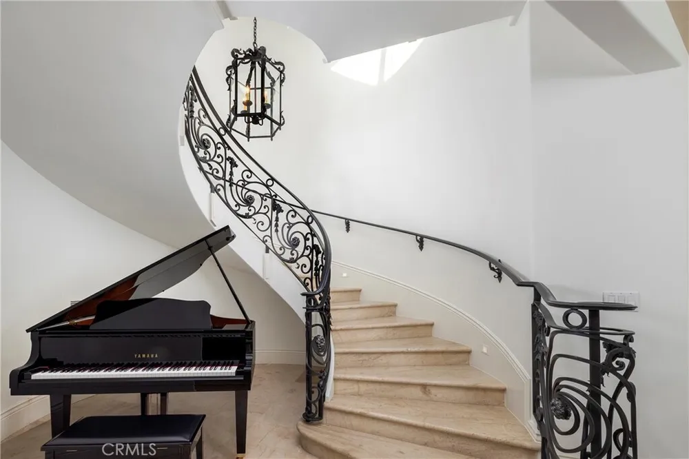 2258 Channel Rd, Newport Beach, CA 92661
