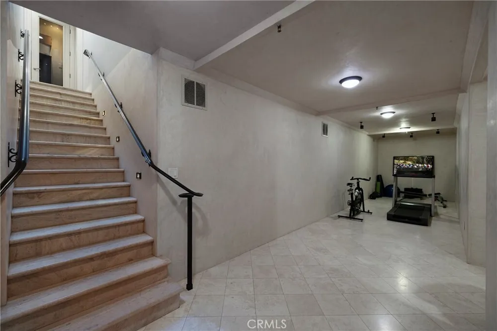 2258 Channel Rd, Newport Beach, CA 92661