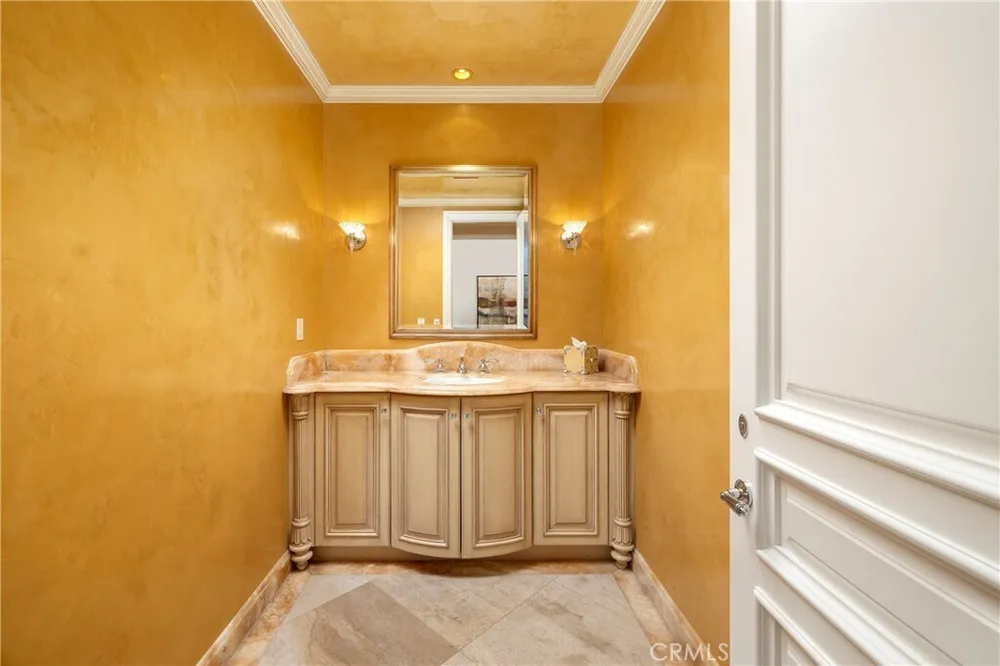 2258 Channel Rd, Newport Beach, CA 92661
