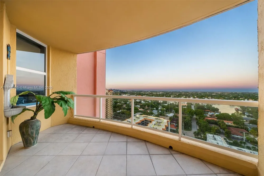 2100 N Ocean Blvd, Fort Lauderdale, FL 33305