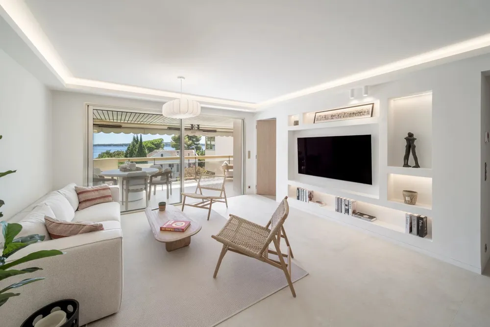 Cannes, 06400, France