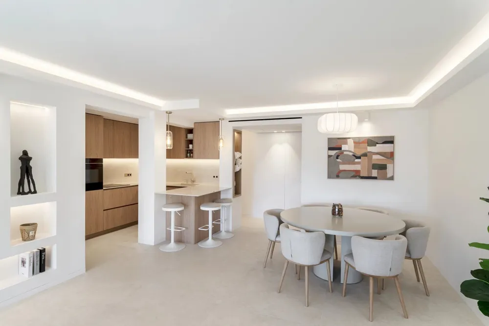 Cannes, 06400, France
