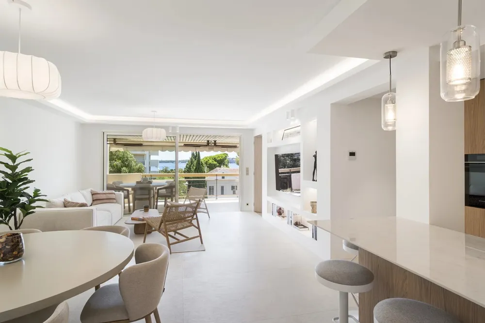 Cannes, 06400, France