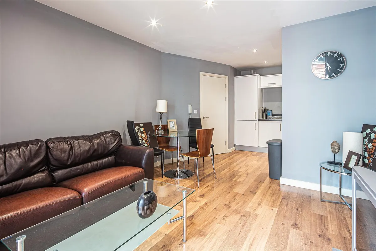 Apartment 99, Porter Brook House, 210 Ecclesall Road, S11 8HW