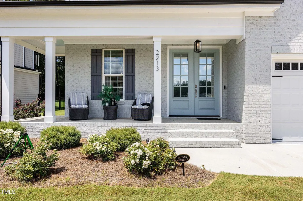 2213 Terri Creek Dr, Fuquay Varina, NC 27526