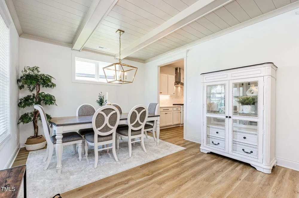 2213 Terri Creek Dr, Fuquay Varina, NC 27526