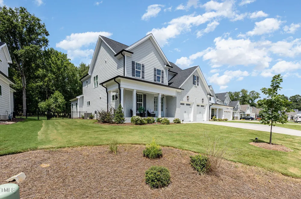 2213 Terri Creek Dr, Fuquay Varina, NC 27526