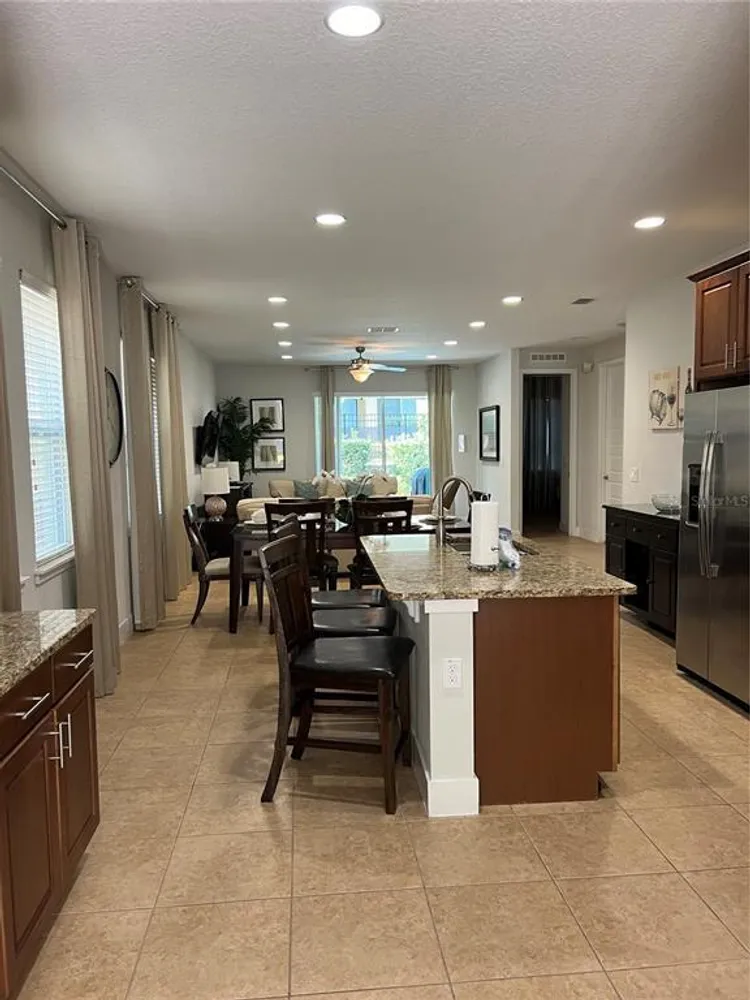 370 Lasso Dr, Kissimmee, FL 34747