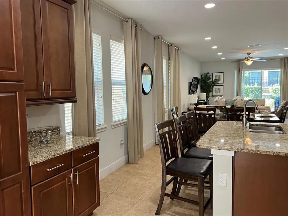370 Lasso Dr, Kissimmee, FL 34747