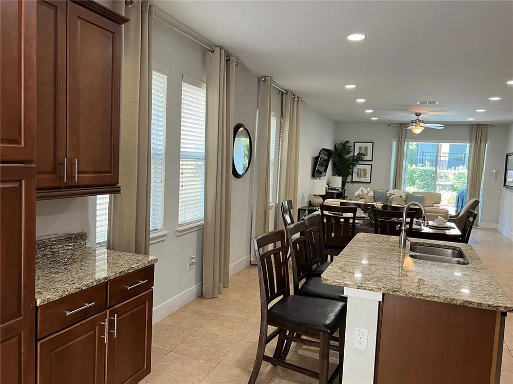 370 Lasso Dr, Kissimmee, FL 34747