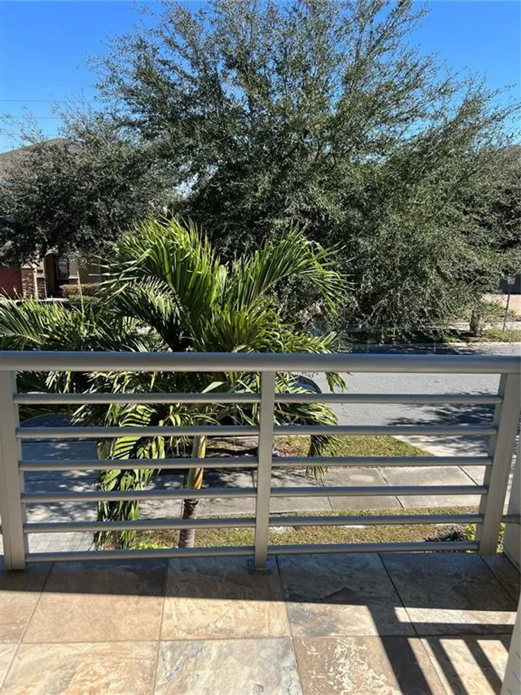 370 Lasso Dr, Kissimmee, FL 34747