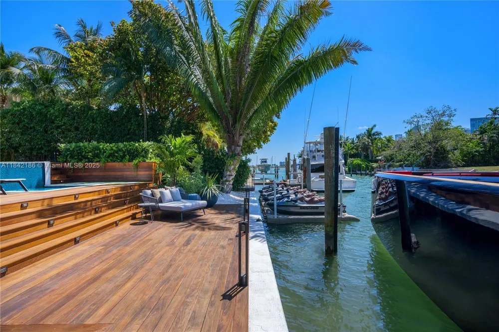 4241 Palm Ln, Miami, FL 33137