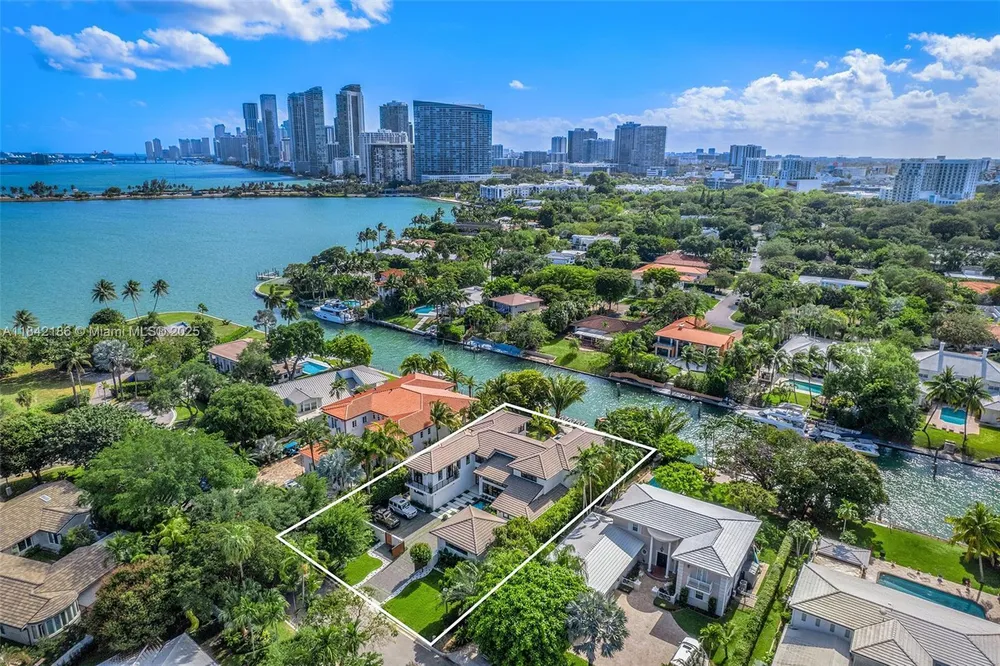 4241 Palm Ln, Miami, FL 33137