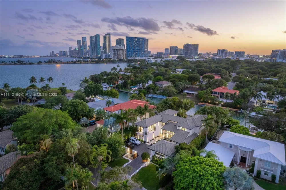 4241 Palm Ln, Miami, FL 33137