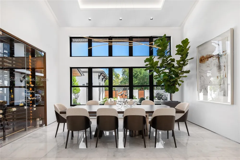 4241 Palm Ln, Miami, FL 33137
