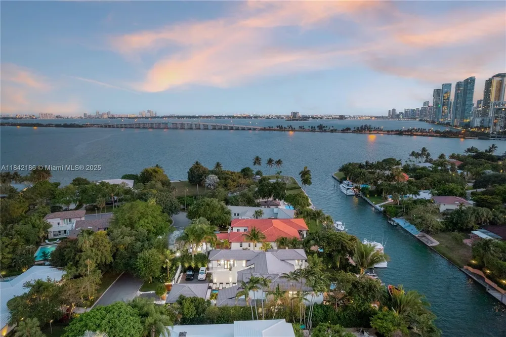 4241 Palm Ln, Miami, FL 33137