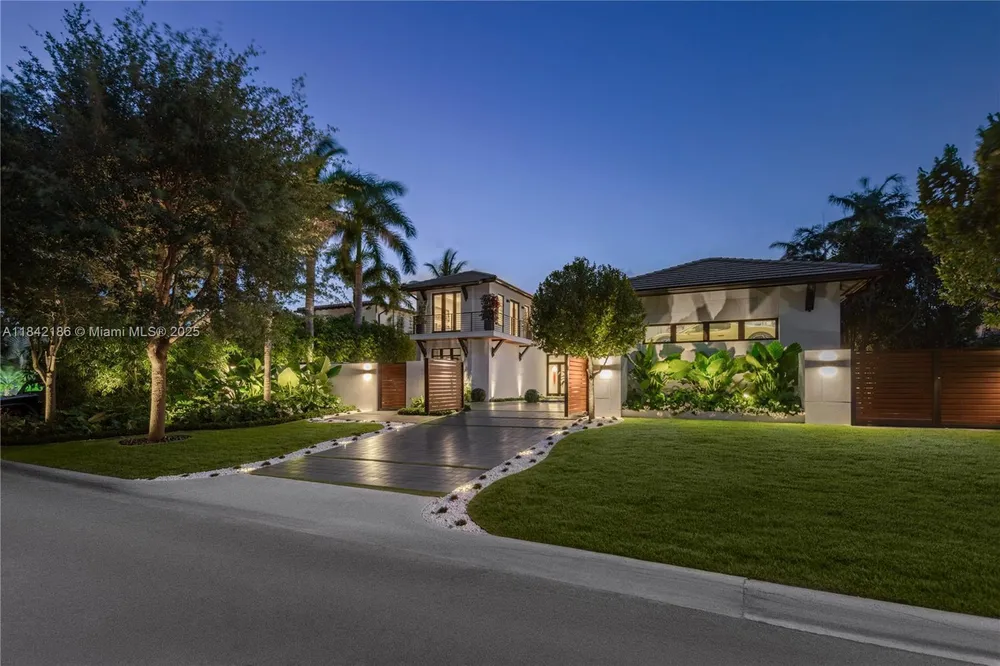 4241 Palm Ln, Miami, FL 33137