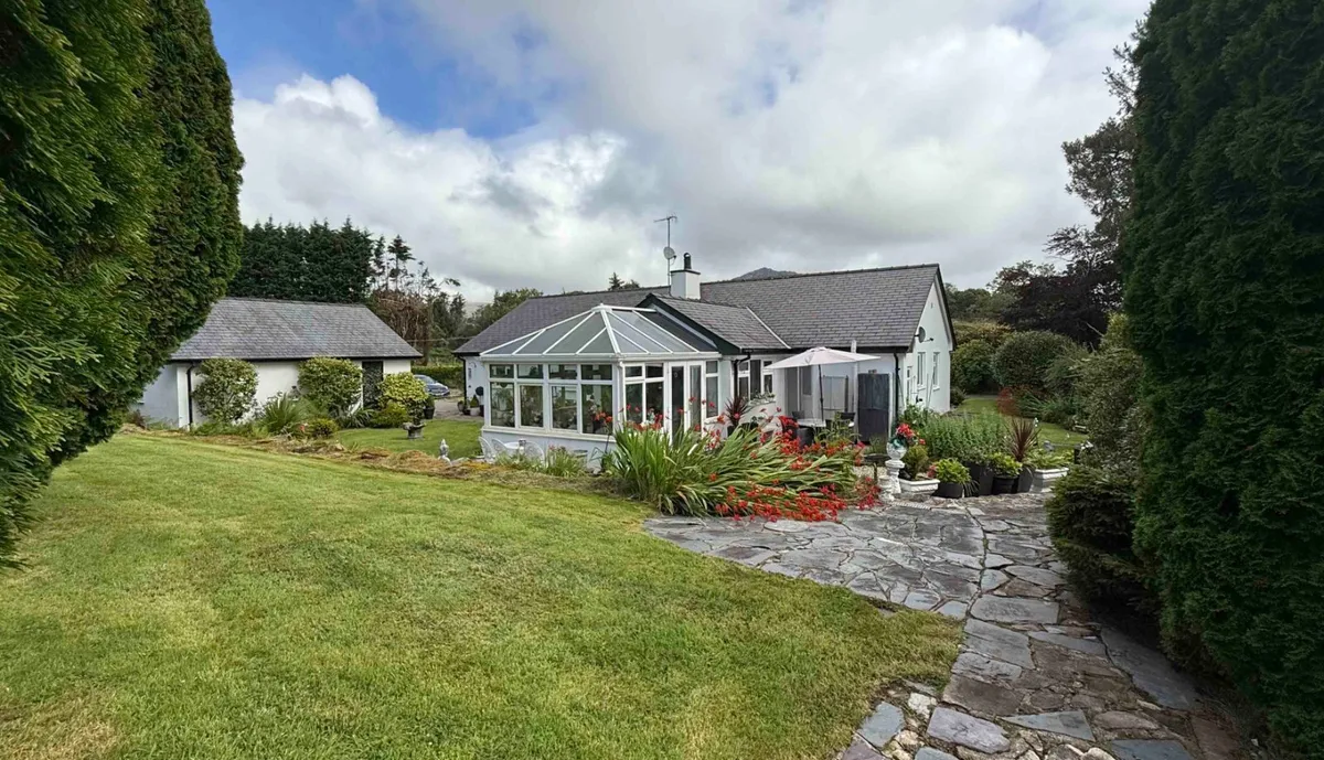 Garndolbenmaen, Gwynedd, LL51