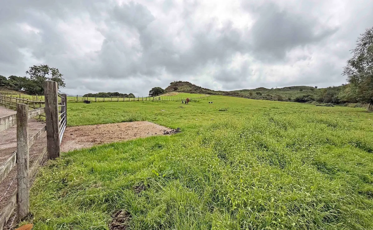 Garndolbenmaen, Gwynedd, LL51