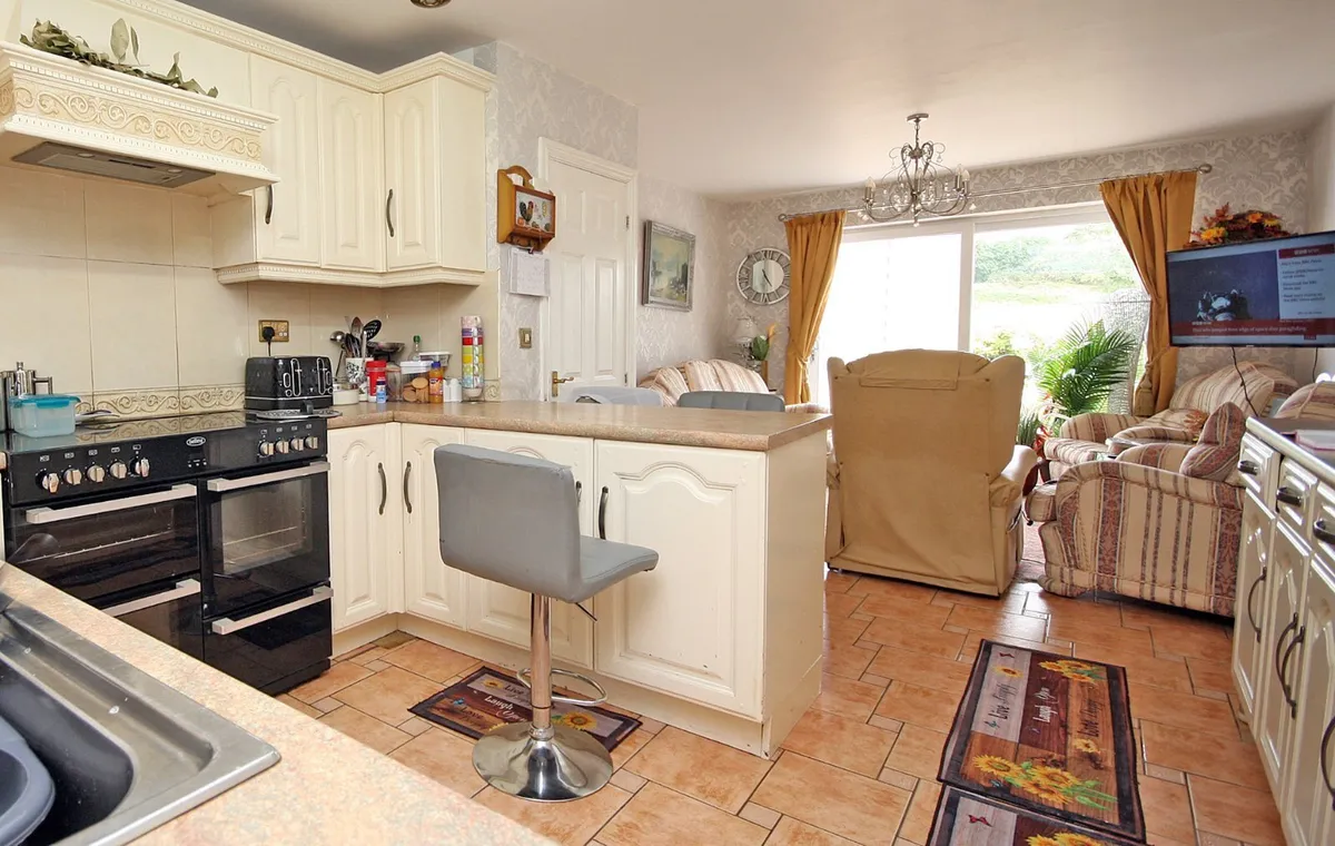 Garndolbenmaen, Gwynedd, LL51