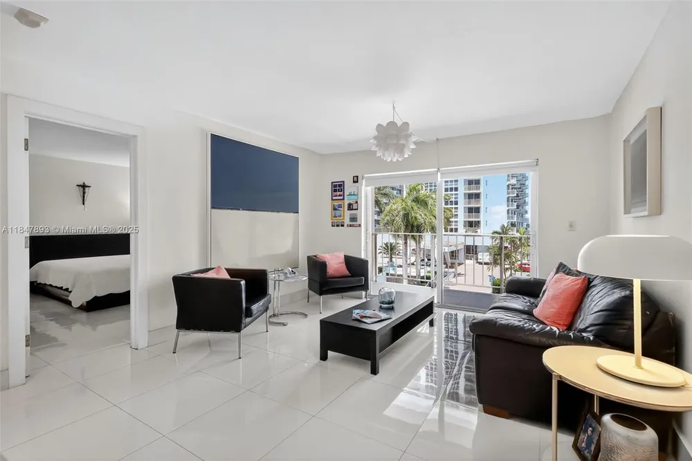 1245 West Ave, Miami Beach, FL 33139