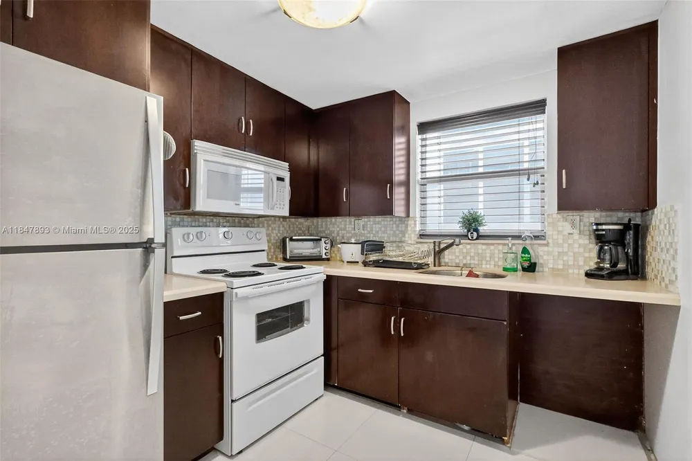 1245 West Ave, Miami Beach, FL 33139