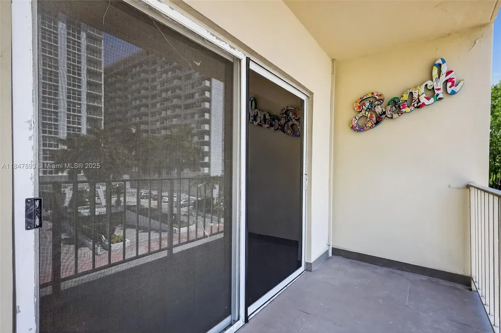 1245 West Ave, Miami Beach, FL 33139