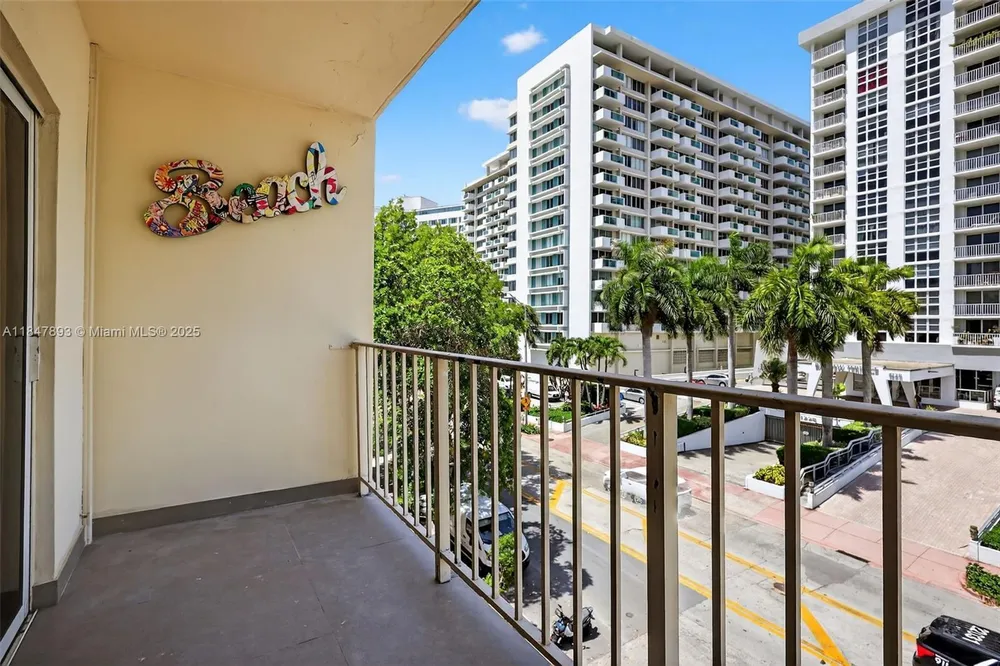 1245 West Ave, Miami Beach, FL 33139