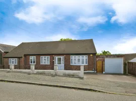 Shooters Drive, Nazeing, Waltham Abbey photo