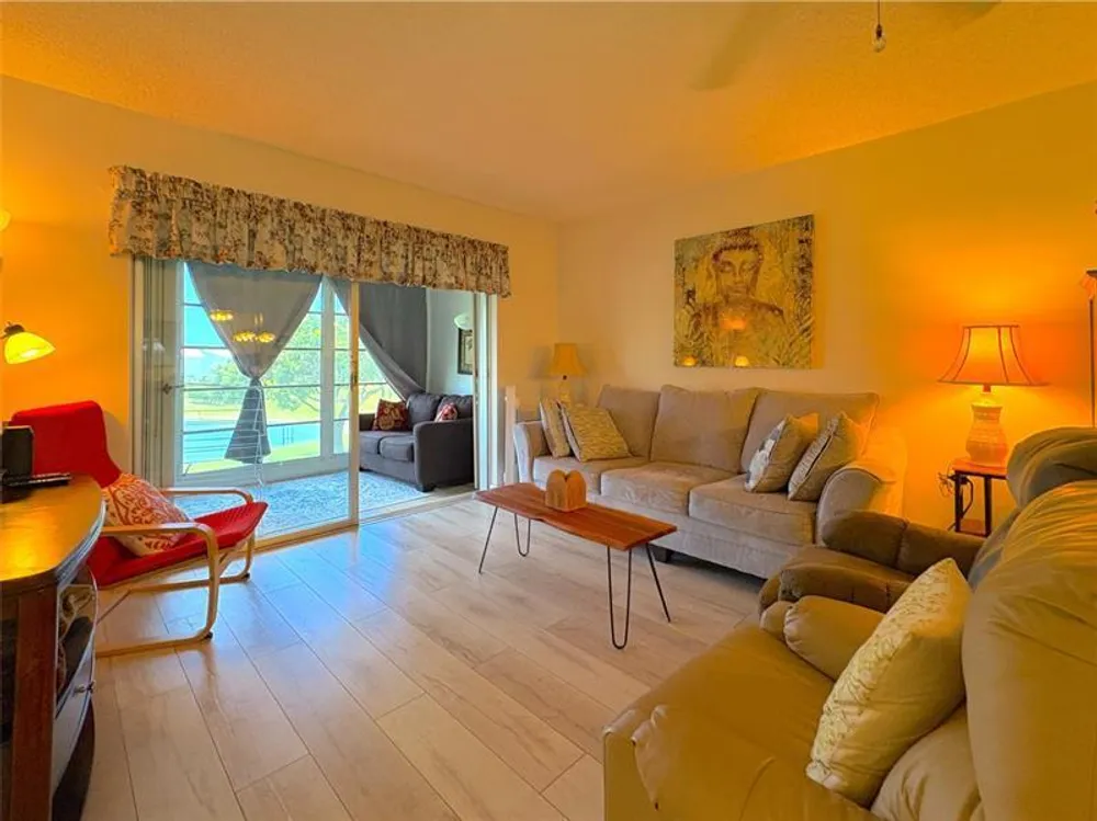 2800 W Golf Blvd, Pompano Beach, FL 33064