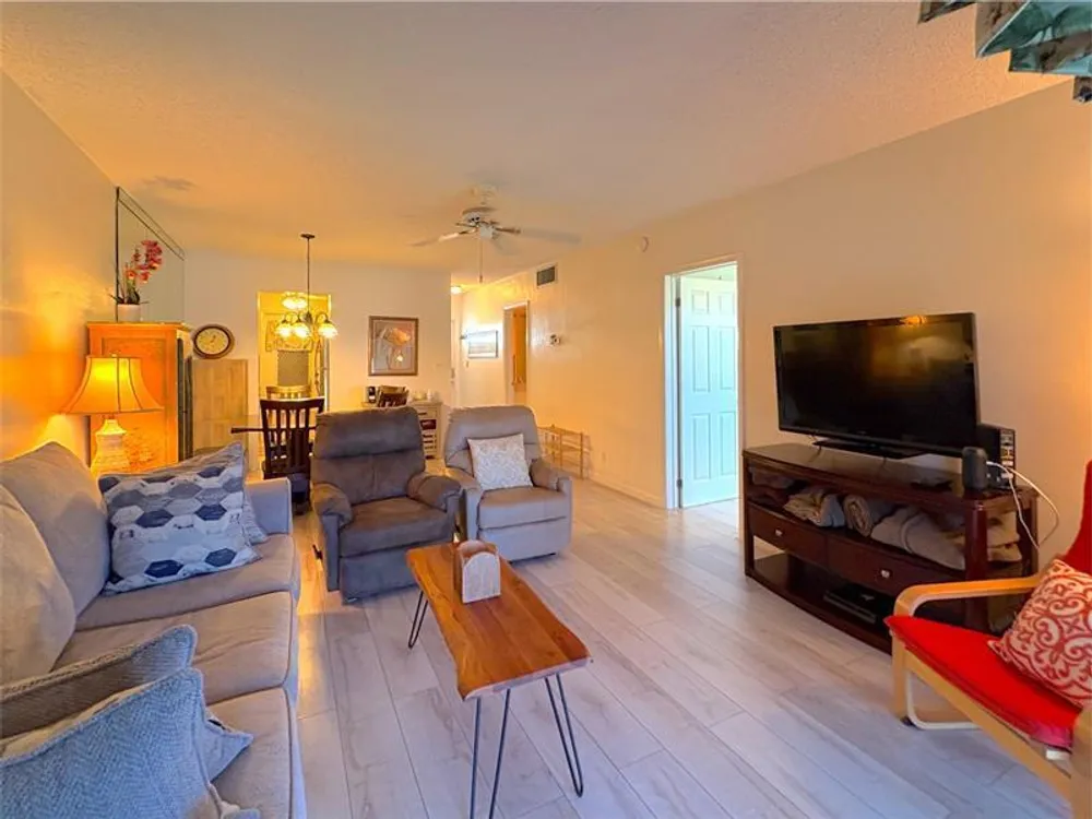 2800 W Golf Blvd, Pompano Beach, FL 33064