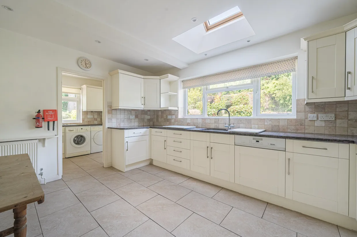 Church Lane, HASLEMERE, GU27 photo 5
