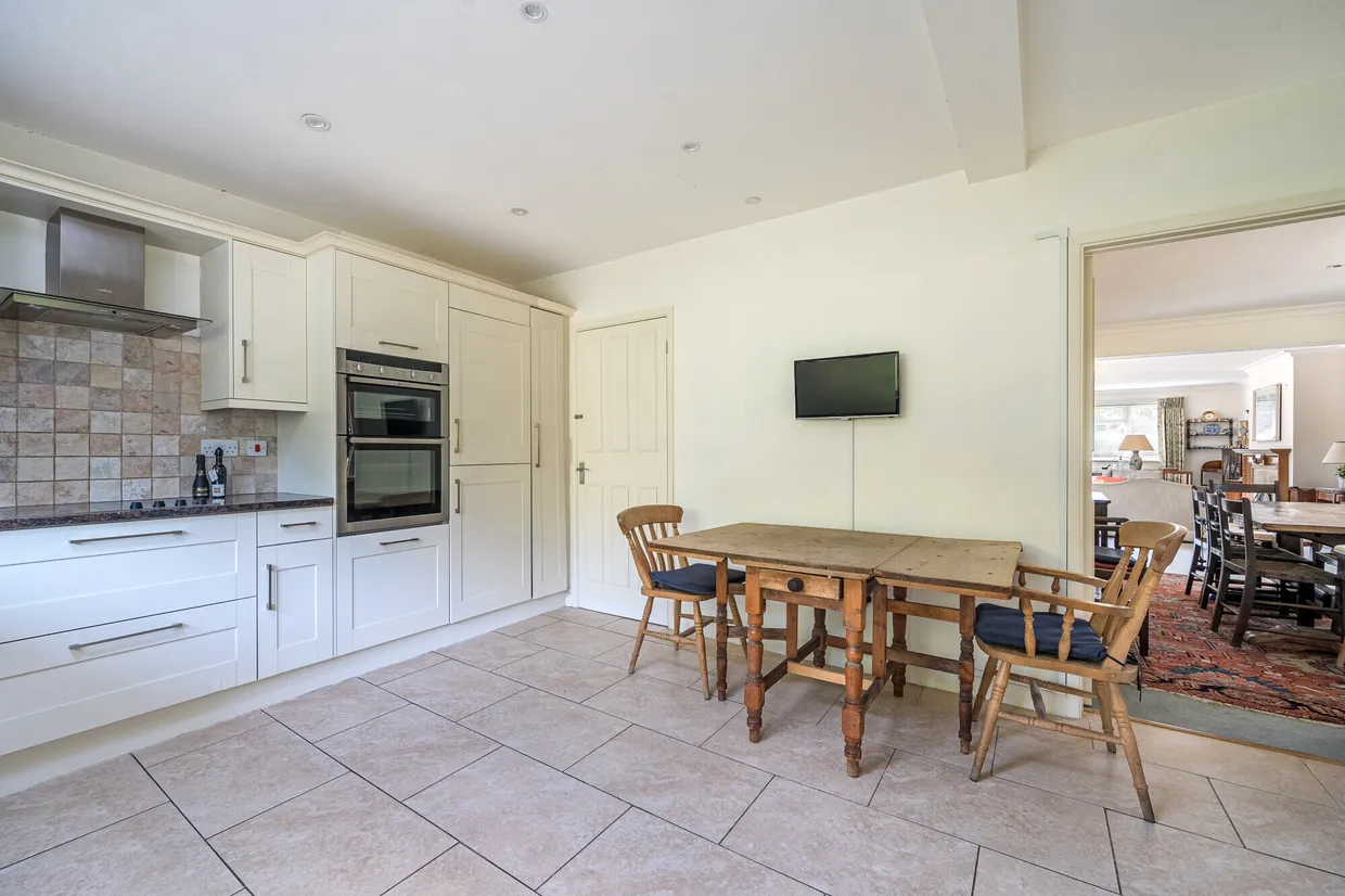 Church Lane, HASLEMERE, GU27 photo 6