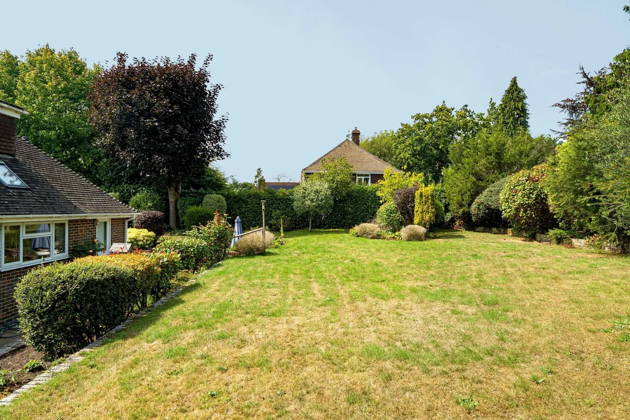 Church Lane, HASLEMERE, GU27 photo 14