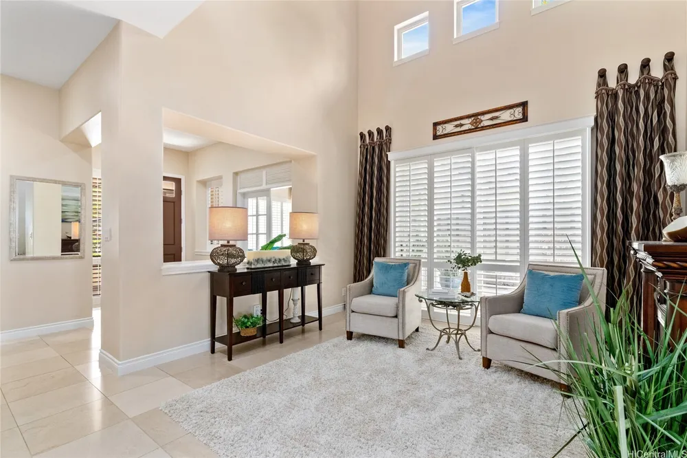 1043 Koko Kai Pl, Honolulu, HI 96825