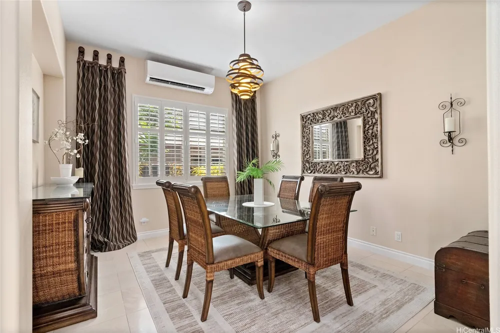 1043 Koko Kai Pl, Honolulu, HI 96825
