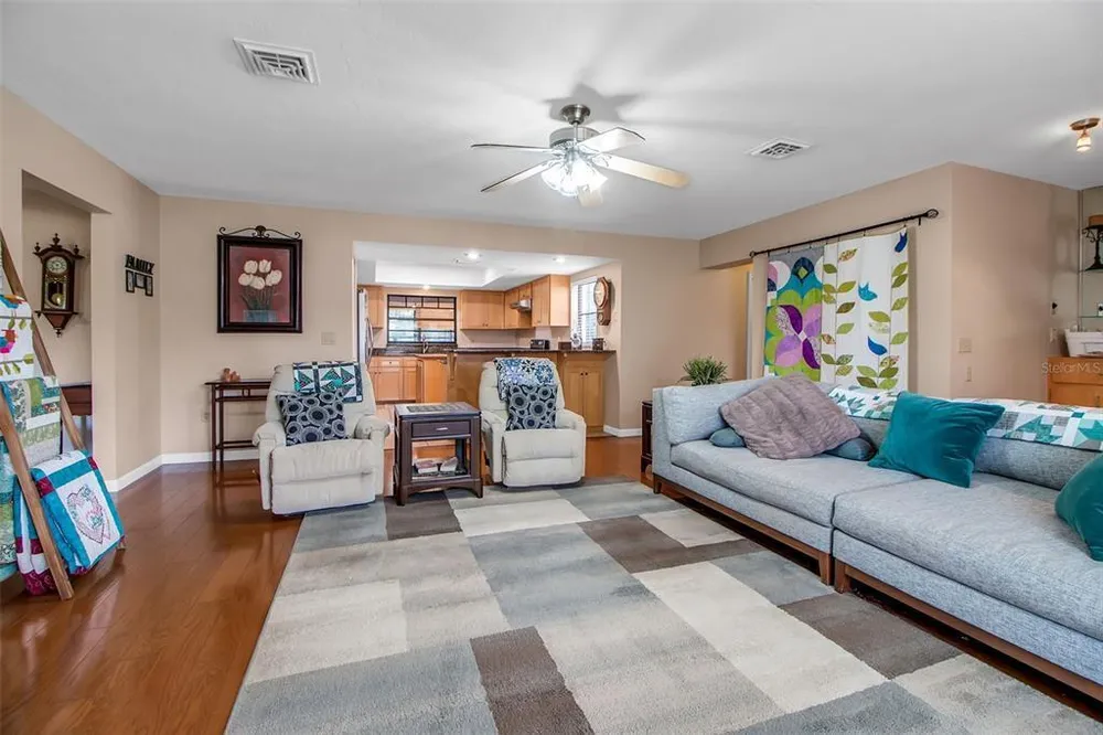 6700 Shetland Way, Sarasota, FL 34241